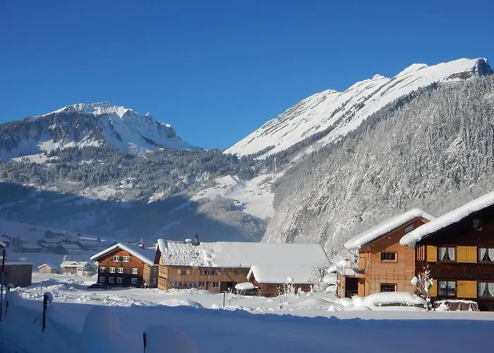 Moosbrugger Apartment *